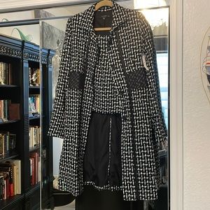 NWT View suit black & white long jacket w/ matching min skirt